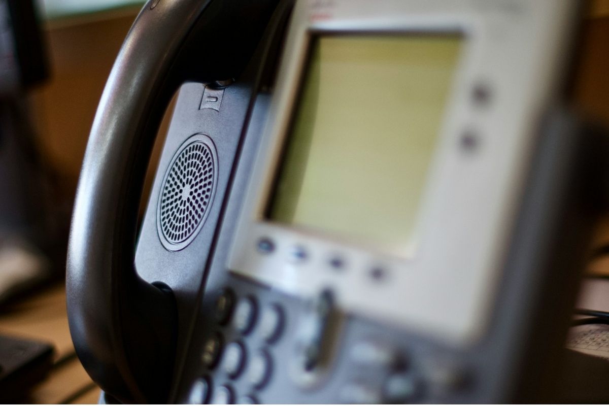 It’s the process of compiling and interpreting data from calls to uncover insights, which is extremely valuable for call centres.