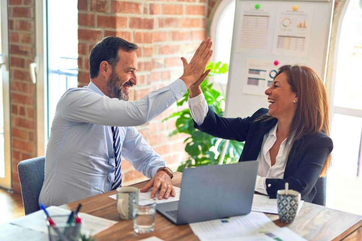 AI-powered call scoring provides tailored feedback, and with Sense’s real-time monitoring capabilities, QA teams can coach agents the same day, helping boost CSAT scores quickly and effectively.