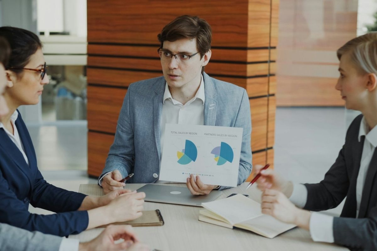 Tools like Sense can evaluate 100% of customer interactions within moments, delivering consistent, unbiased scoring.